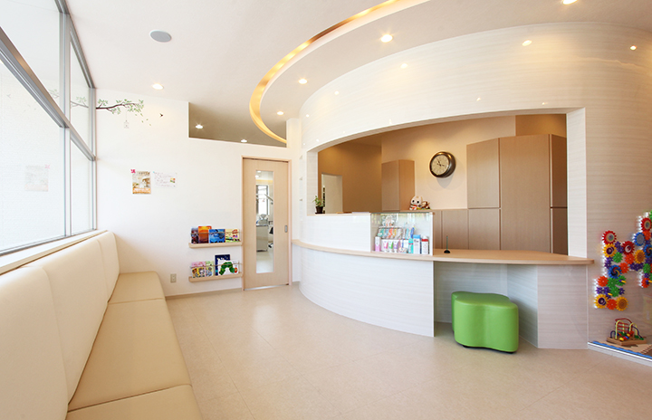 [写真]受付・待合室